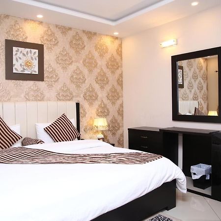 Safari Club 3 Bahria Town Hotel Ravalpindi Kültér fotó