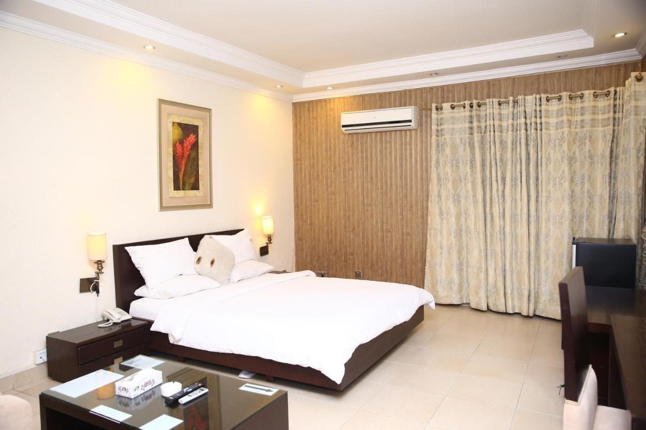 Safari Club 3 Bahria Town Hotel Ravalpindi Kültér fotó